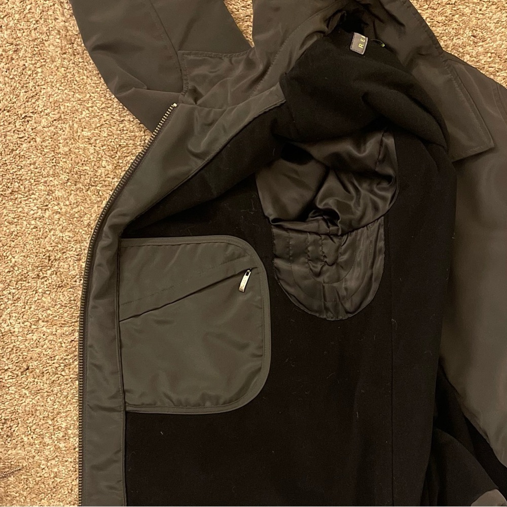 Kenneth Cole Reaction Black Full Zip Fleece
Jacket - Picture 7 of 7
